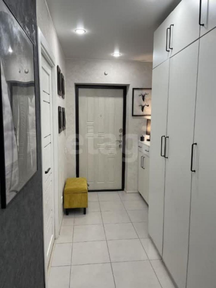 3-комн квартира улица Возрождения, 51