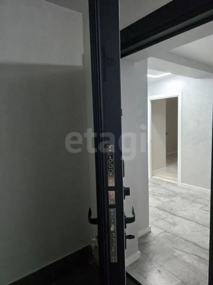 3-комн квартира Ленинградская улица, 108