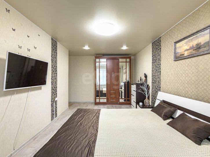 5-комн квартира Медуницинская улица, 21а