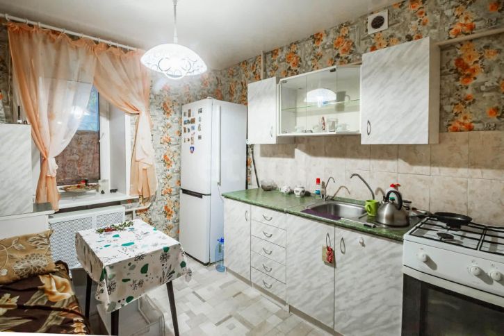 2-комн квартира Медуницинская улица, 19а