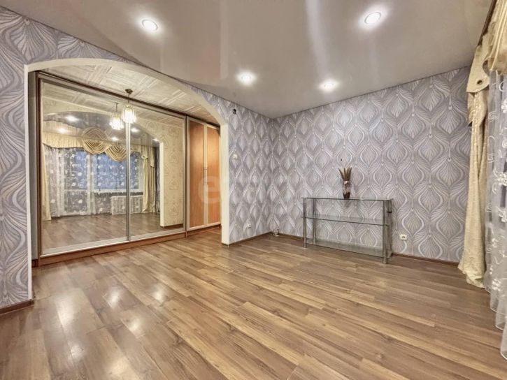 3-комн квартира Псковская улица, 16