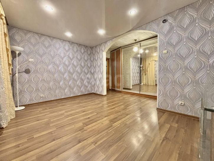 3-комн квартира Псковская улица, 16