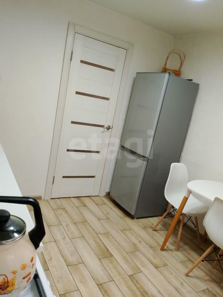 4-комн квартира Новгородская улица, 39