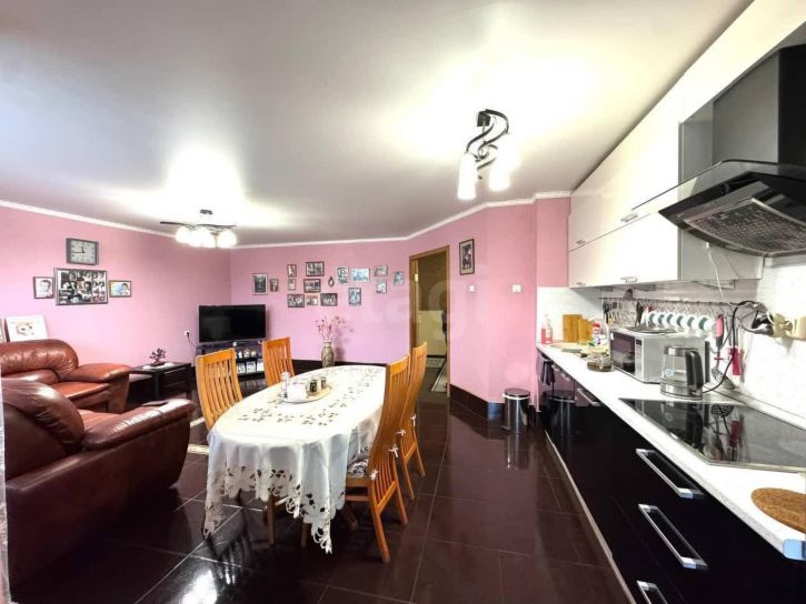 3-комн квартира Ленинградская улица, 107