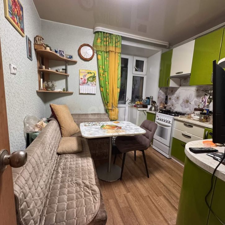 2-комн квартира улица Добролюбова, 52