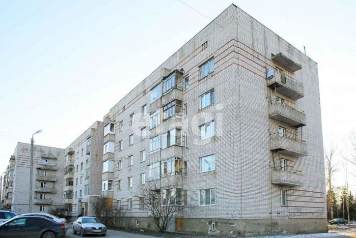 2-комн квартира улица Добролюбова, 52