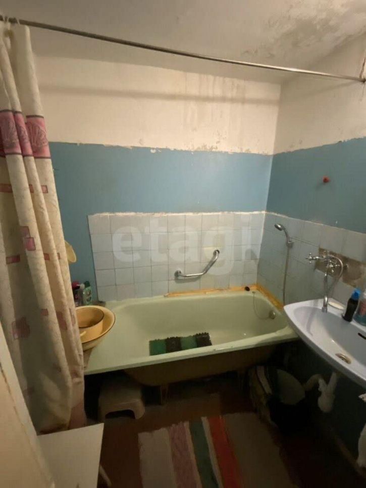 2-комн квартира улица Южакова, 13