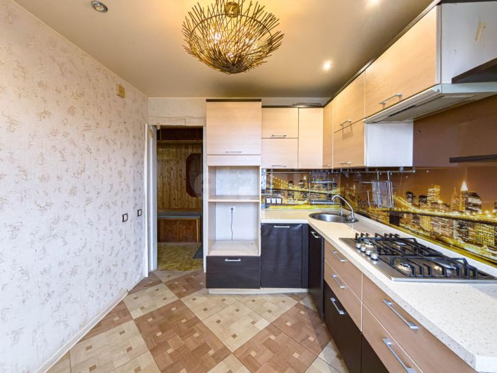 3-комн квартира улица Текстильщиков, 16