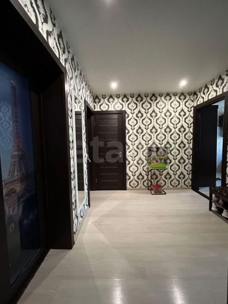 3-комн квартира Ленинградская улица, 48