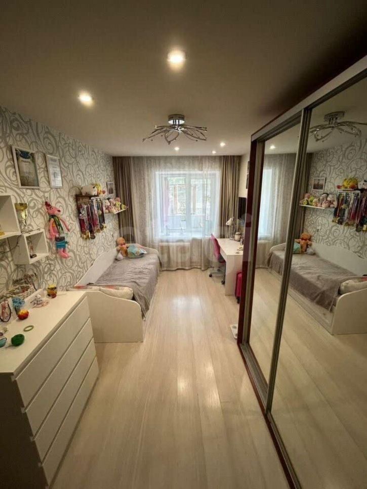 3-комн квартира Ленинградская улица, 48