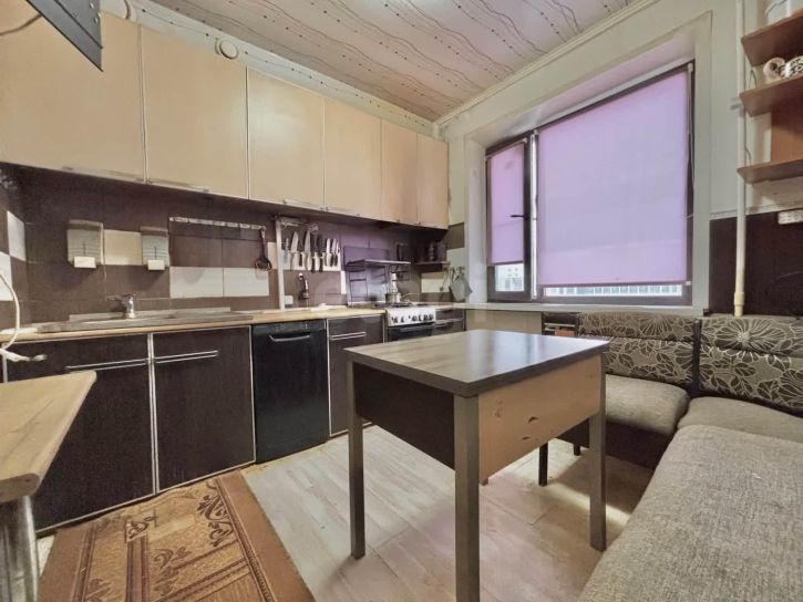 2-комн квартира улица Возрождения, 72