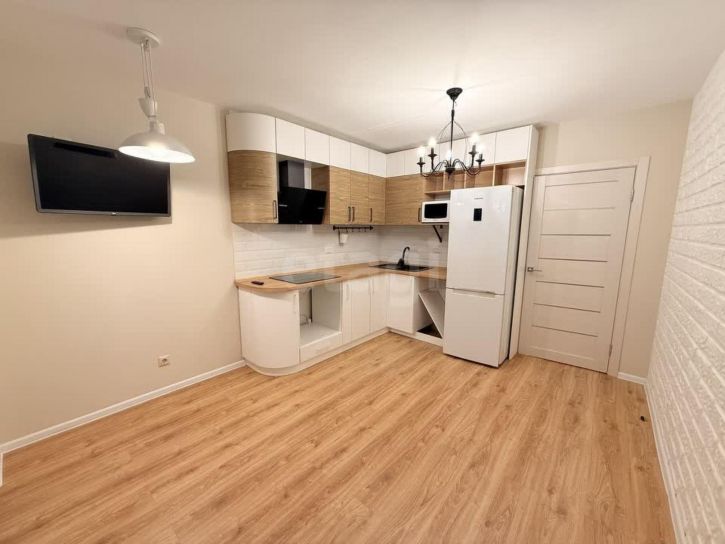 2-комн квартира улица Космонавта Беляева, 32к3