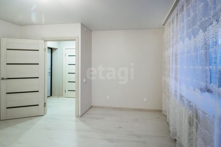 1-комн квартира улица Лётчика Каберова, 7