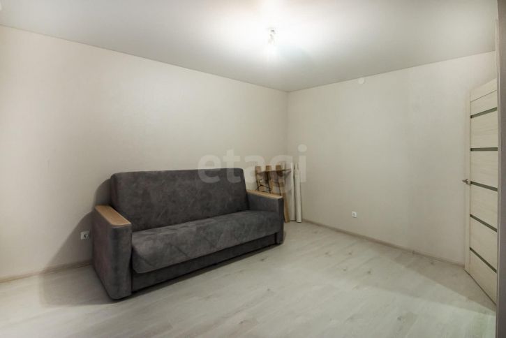 1-комн квартира улица Лётчика Каберова, 7