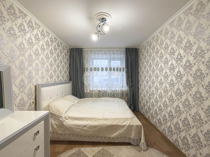 3-комн квартира Ленинградская улица, 95