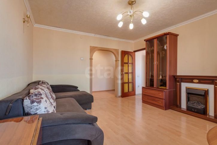 4-комн квартира улица Мохова, 23а