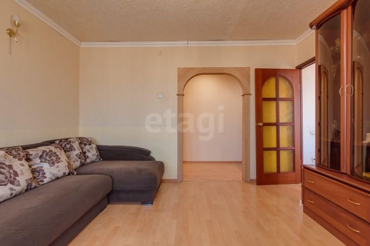 4-комн квартира улица Мохова, 23а