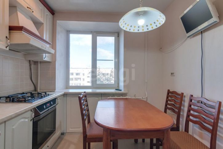 4-комн квартира улица Мохова, 23а