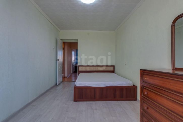 4-комн квартира улица Мохова, 23а