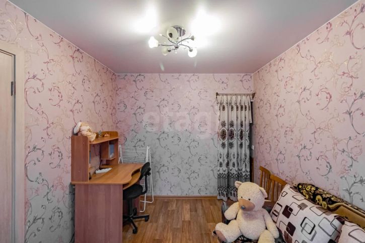 3-комн квартира улица Панкратова, 88