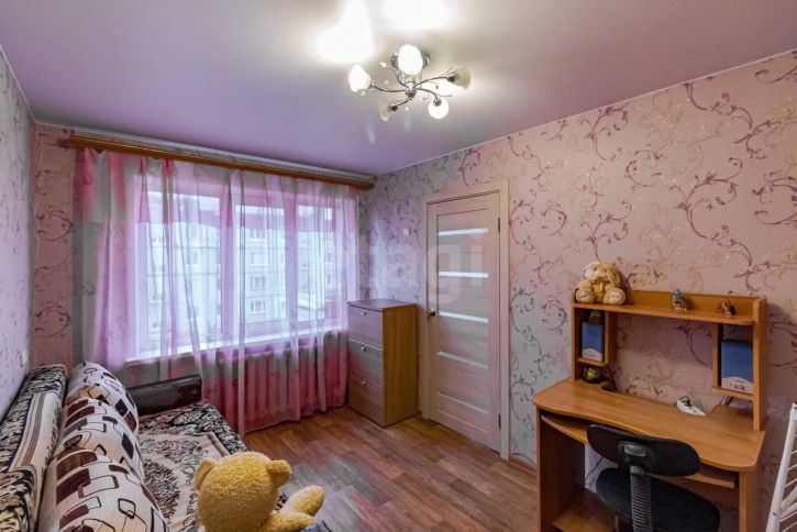3-комн квартира улица Панкратова, 88