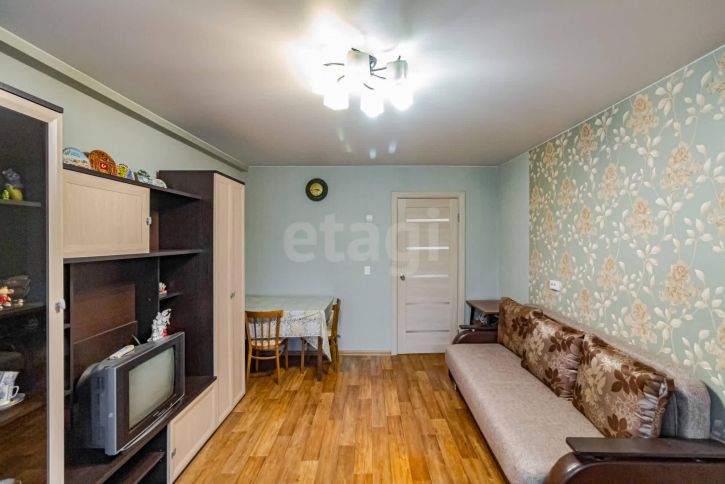 3-комн квартира улица Панкратова, 88