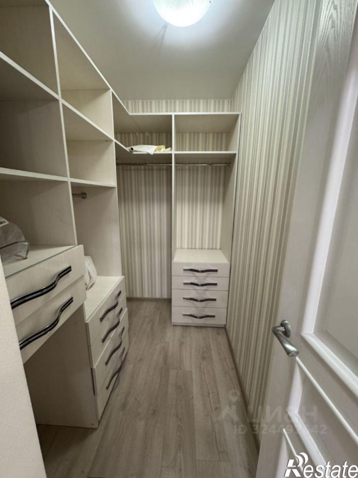 1-комн квартира Новгородская улица, 8,  д. 8