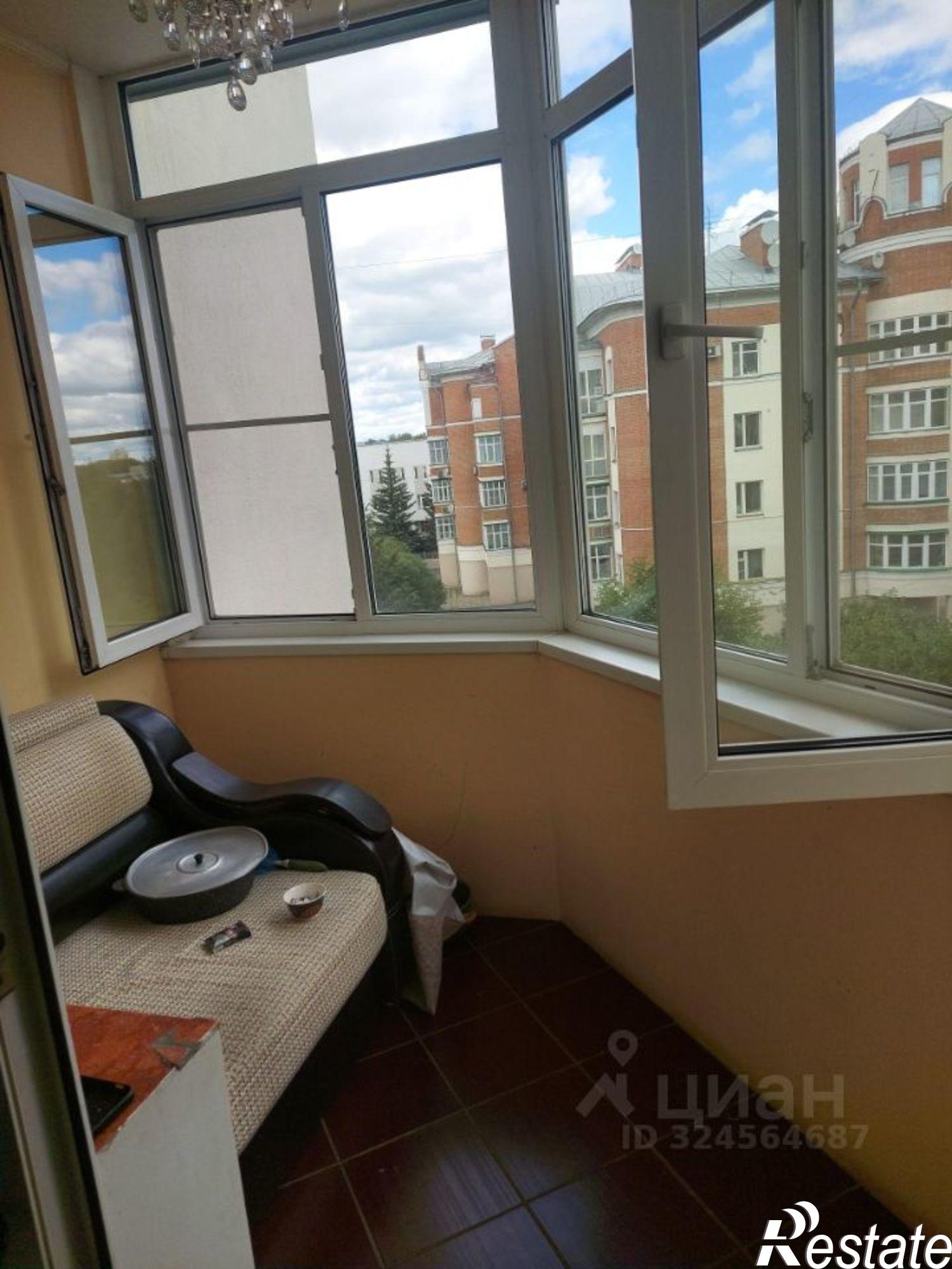 Купить квартиру за 10 937 200 рублей на Пречистенская набережная, 72