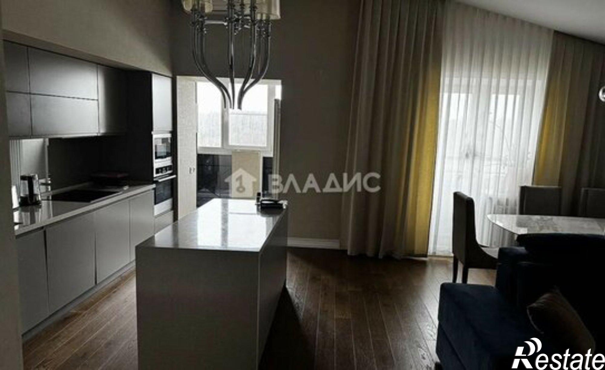 Купить квартиру за 14 500 000 рублей на набережная 6-й Армии, 25