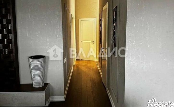 3-комн квартира набережная 6-й Армии, 25,  д. 25