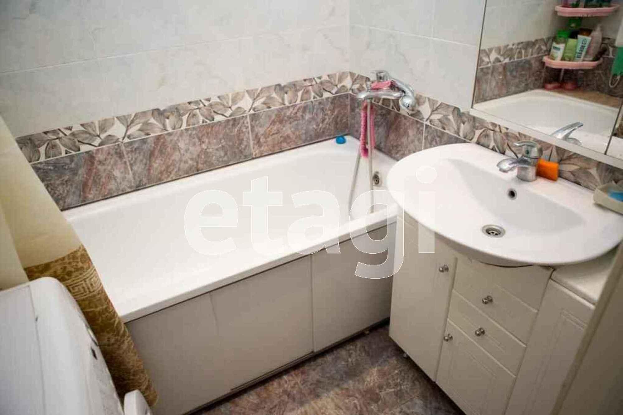 Купить квартиру за 4 100 000 рублей на улица Разина, 58