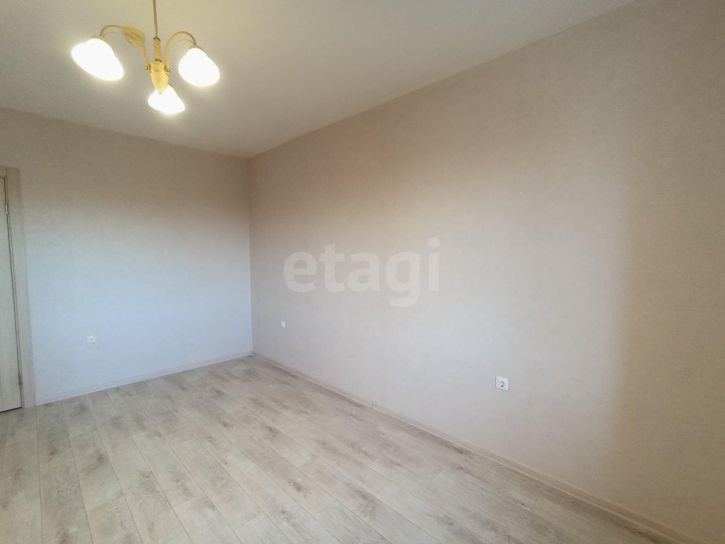 4-комн квартира Старое шоссе, 4а