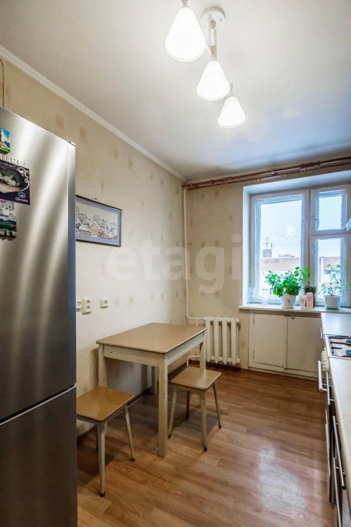 2-комн квартира улица Гагарина, 71