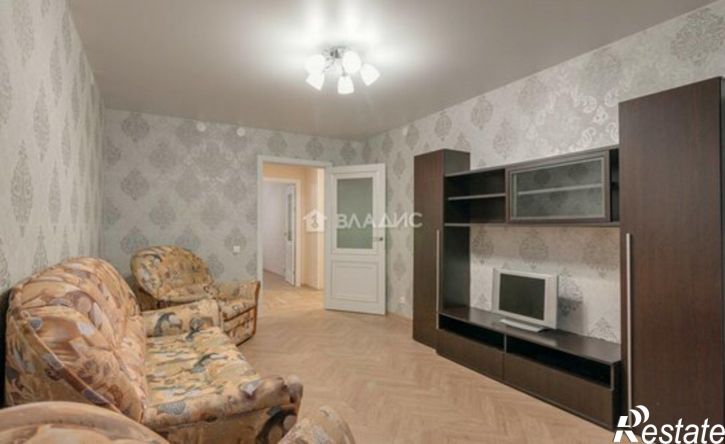 2-комн квартира улица Лётчика Каберова, 1А,  д. 1А