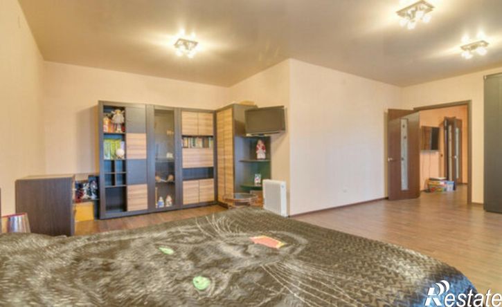 4-комн квартира ул Ленинградская, 81,  д. 81