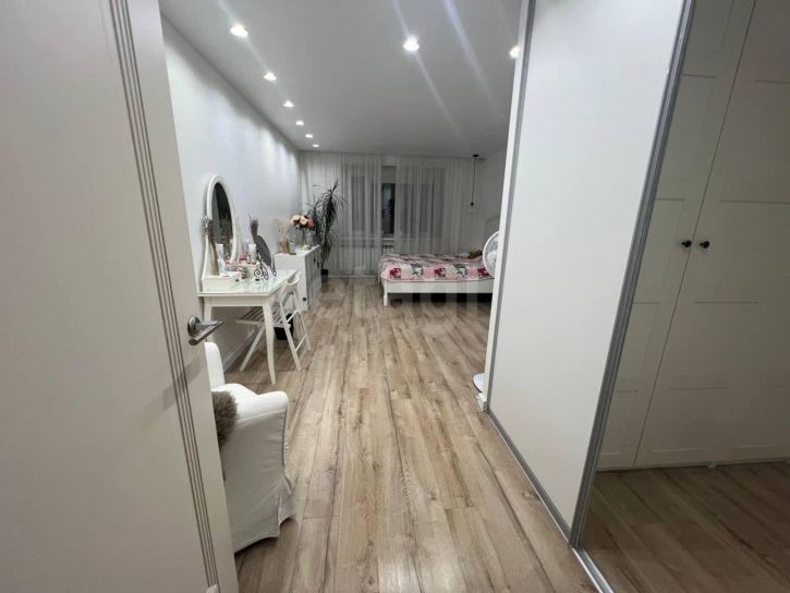 3-комн квартира Ленинградская улица, 76а