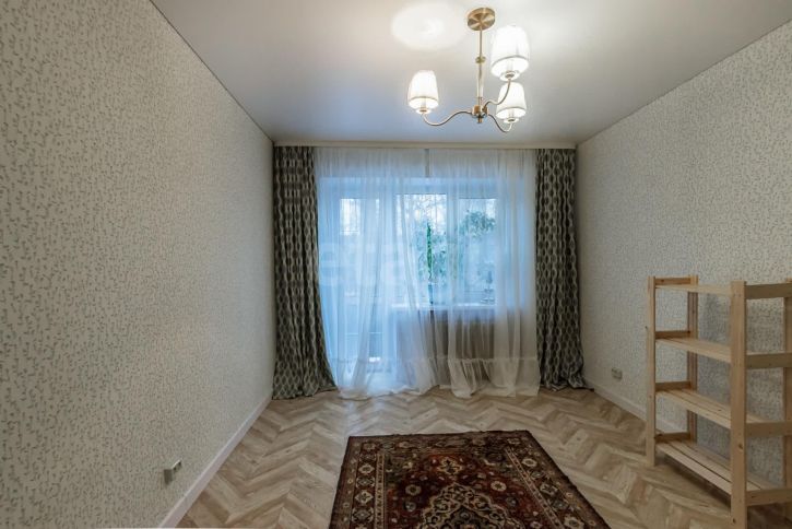 2-комн квартира улица Горького, 85