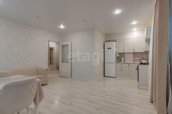 3-комн квартира улица Горького, 7