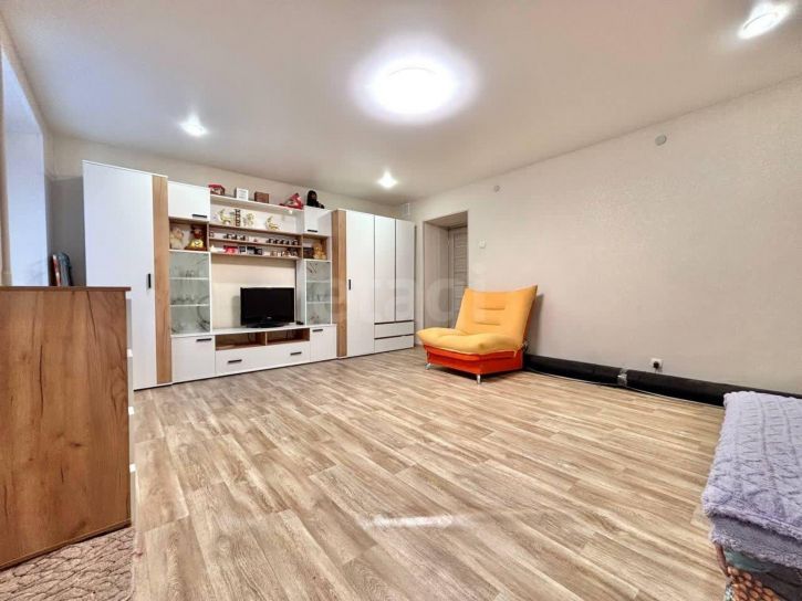 4-комн квартира Советский проспект, 131б