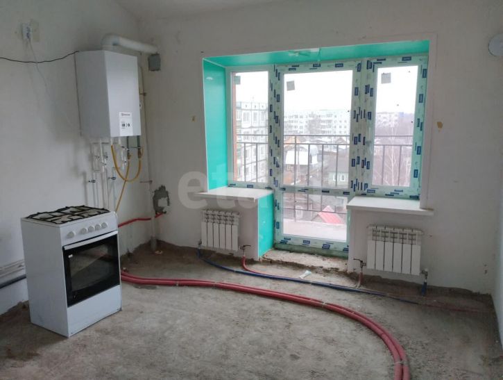 4-комн квартира Узкий переулок, 37