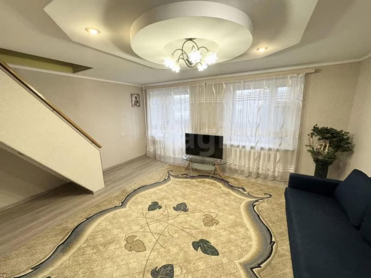4-комн квартира Благовещенская улица, 89