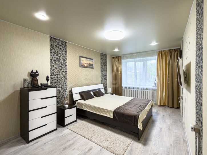 4-комн квартира Медуницинская улица, 21а