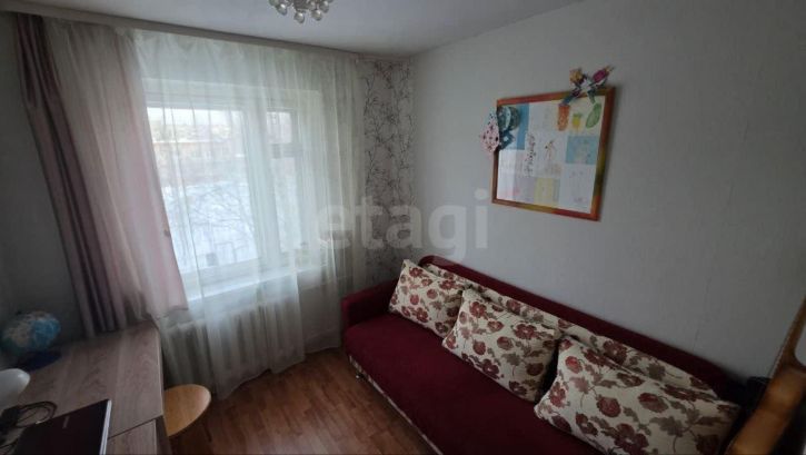 4-комн квартира улица Пугачёва, 81