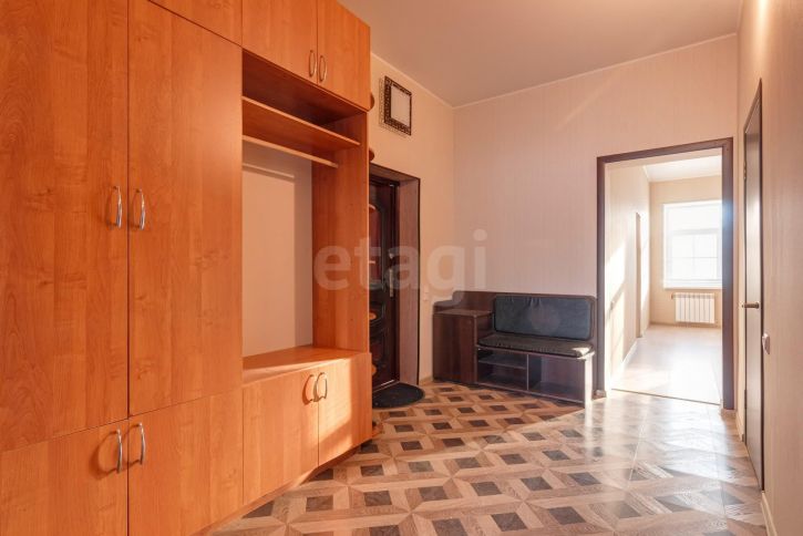 4-комн квартира улица Бурмагиных, 39б