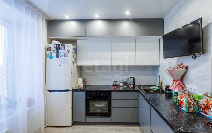 2-комн квартира улица Возрождения, 82