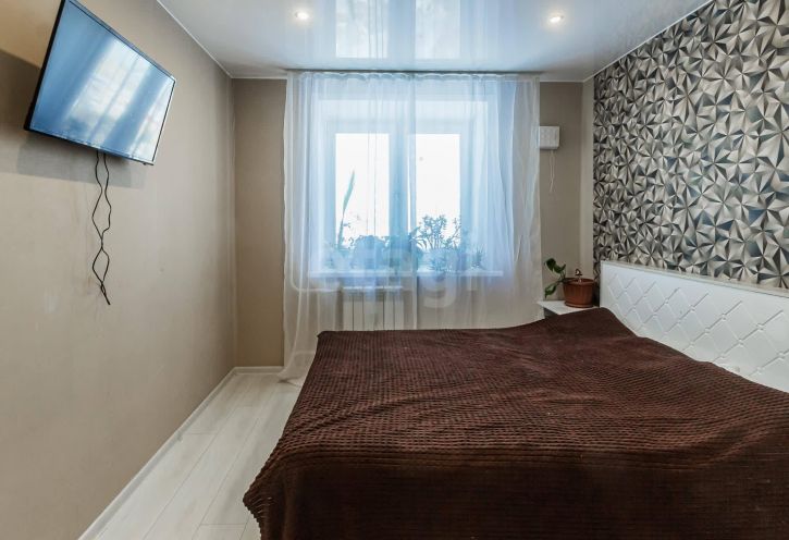 3-комн квартира улица Возрождения, 86а
