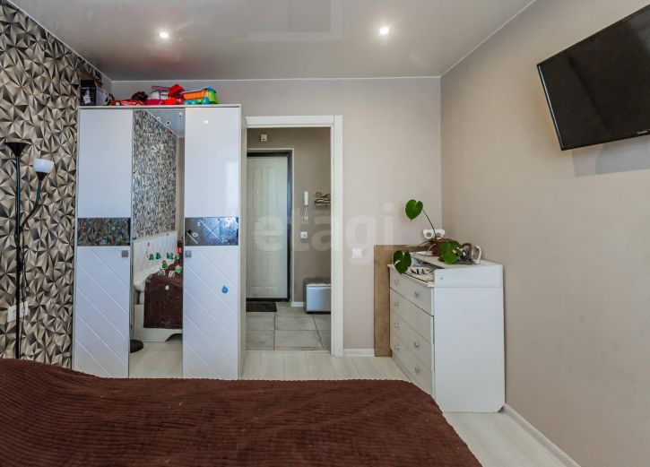 3-комн квартира улица Возрождения, 86а