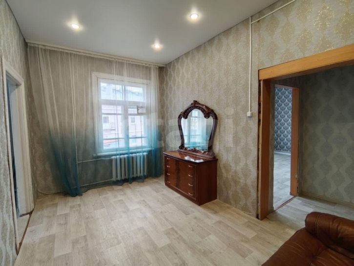 4-комн квартира улица Добролюбова, 1