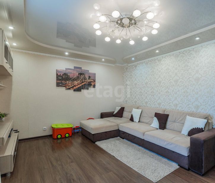2-комн квартира улица Сергея Преминина, 4
