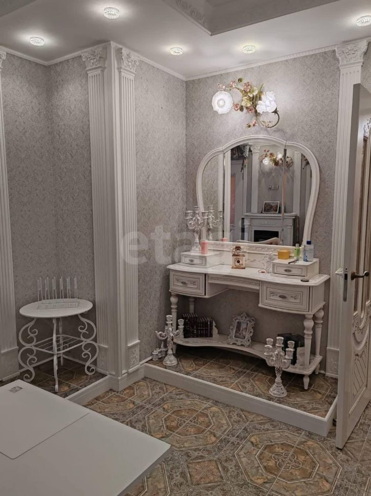 3-комн квартира Колхозная улица, 60а